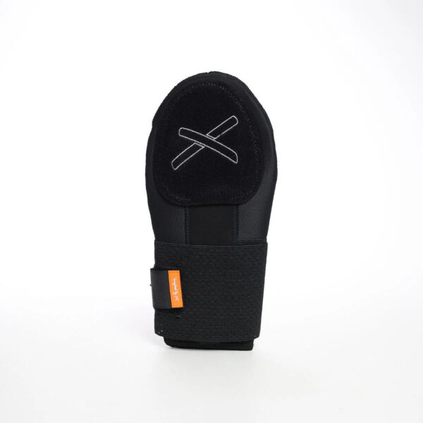 ARiA molten metal ice cream sliding mitt