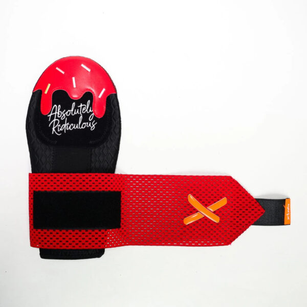 ARiA black cherry ice cream sliding mitt