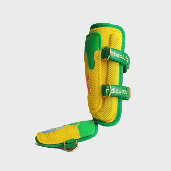 ARiA banana leg guard